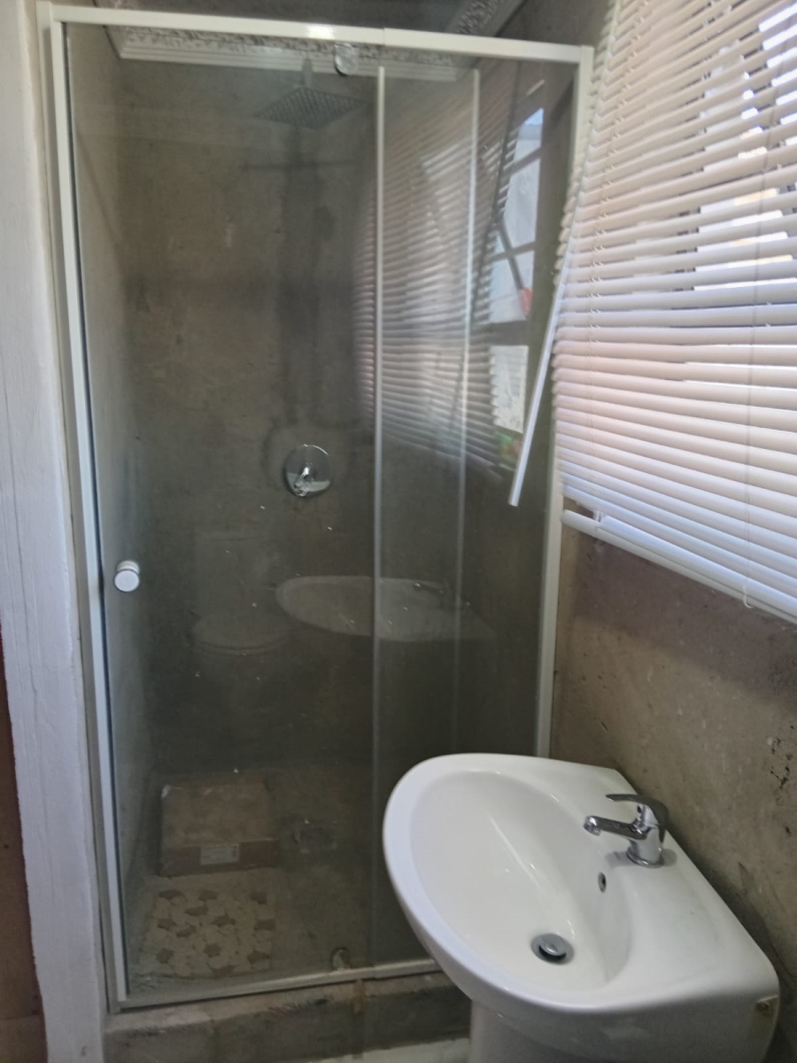 2 Bedroom Property for Sale in Kwa Nobuhle Eastern Cape